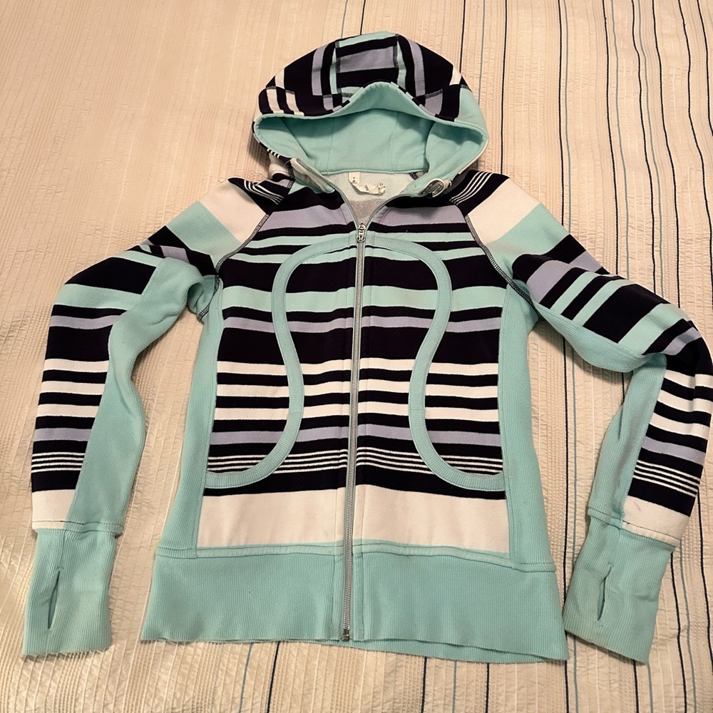 Lululemon Discovery Stripe Scuba